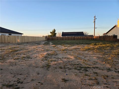 Photo of 0 Viburnum Avenue, California City, CA 93505 (MLS # CV26051940)