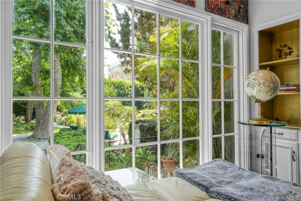 Properties 3 1325 N Hayworth Avenue A