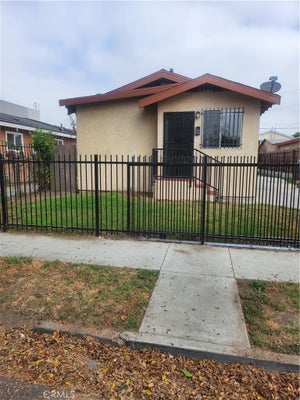 243 E 82ND PL, LOS ANGELES, CA 90003 - Image 666ae4014e7a691fbc58c44d243bbacd/2224338770