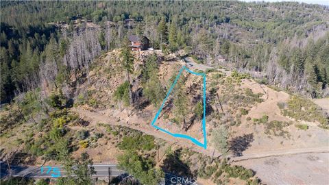 Photo of 13627 View Road, Cobb, CA 95426 (MLS # LC25199330) Photo of 13627 View Road, Cobb, CA 95426 (MLS # LC25199330)