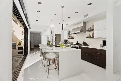 605 Marigold Avenue, Corona Del Mar, CA 92625 - MLS#: OC26024661