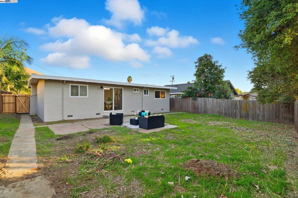 CANYON HEIGHTS - Residential