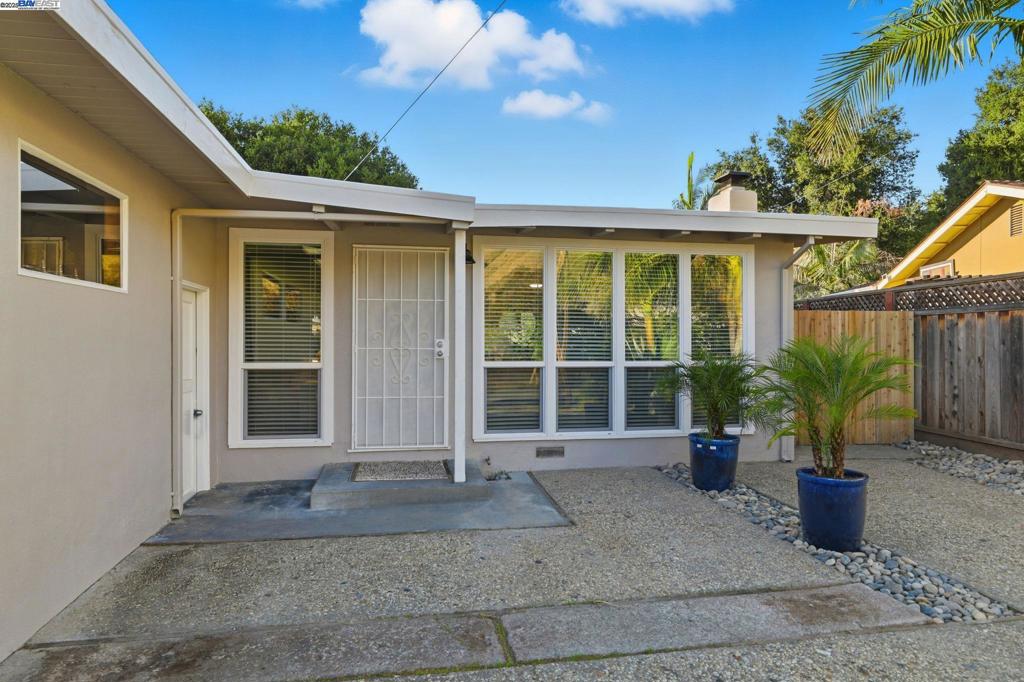 CANYON HEIGHTS - Residential