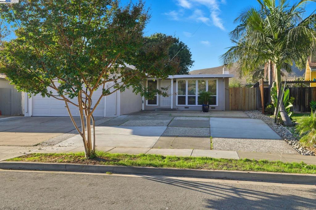 CANYON HEIGHTS - Residential