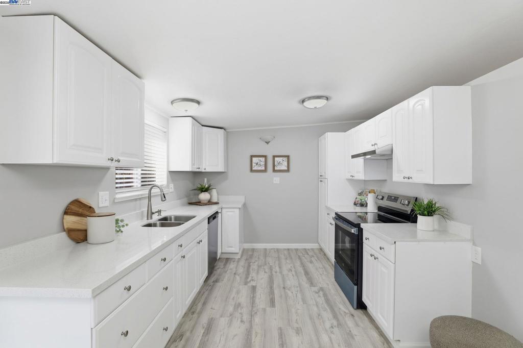 CANYON HEIGHTS - Residential