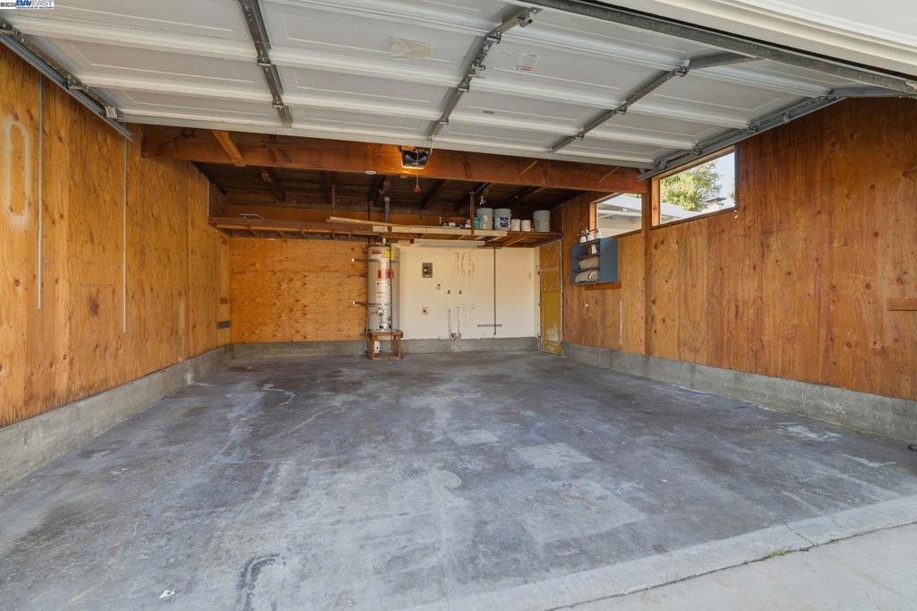CANYON HEIGHTS - Residential