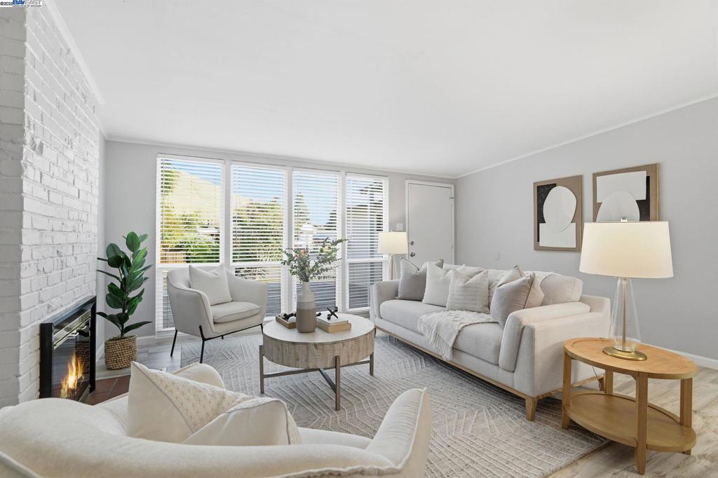 CANYON HEIGHTS - Residential