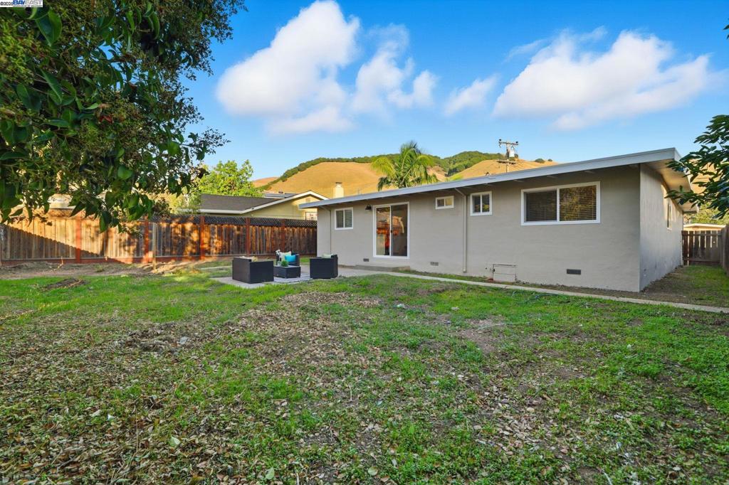 CANYON HEIGHTS - Residential
