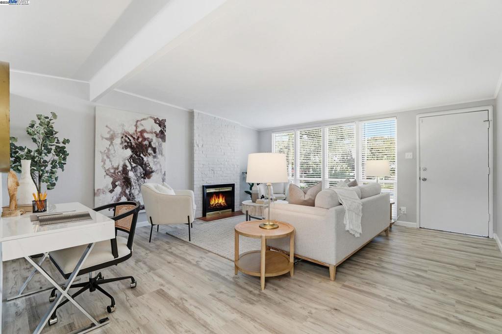 CANYON HEIGHTS - Residential