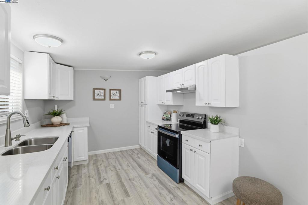 CANYON HEIGHTS - Residential