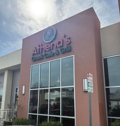 Photo of 1901 20th Street #B, Bakersfield, CA 93301 (MLS # V1-35294)