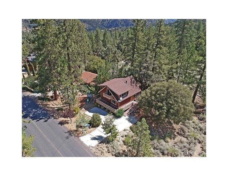 1912 Freeman Drive
