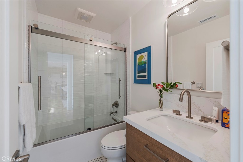 Lantern Village Central (LDC) - Residential Lease