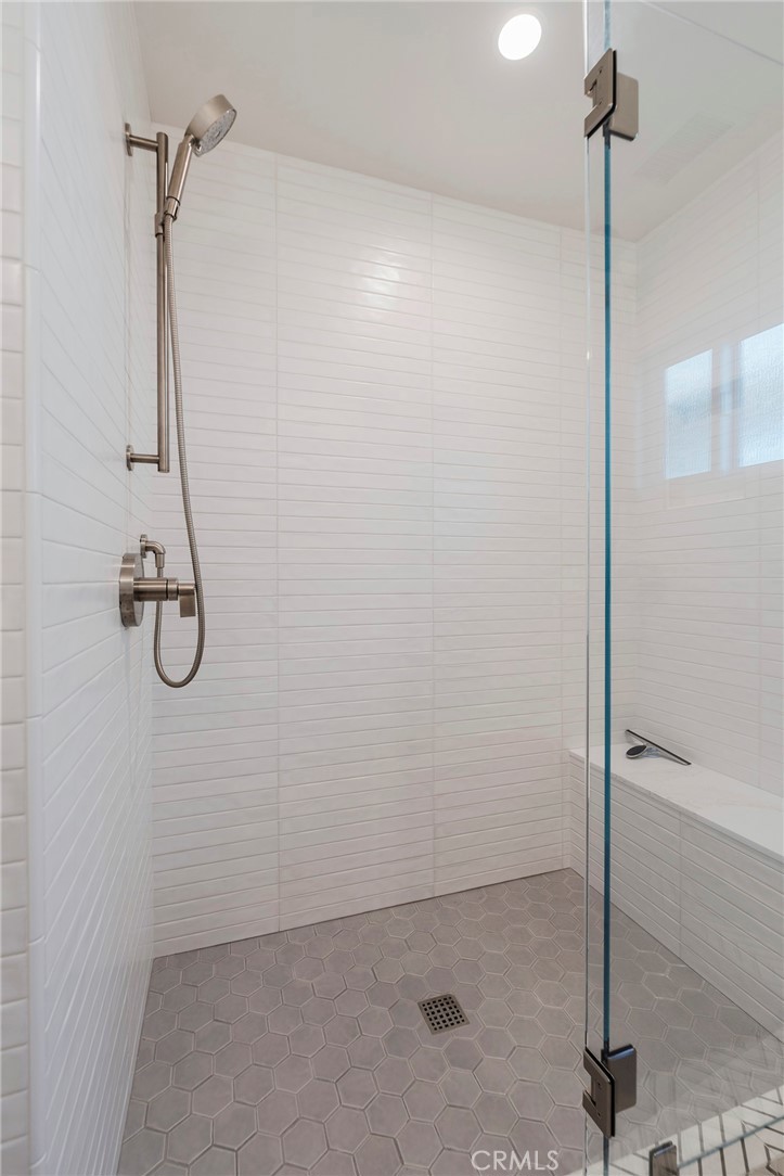 Lantern Village Central (LDC) - Residential Lease