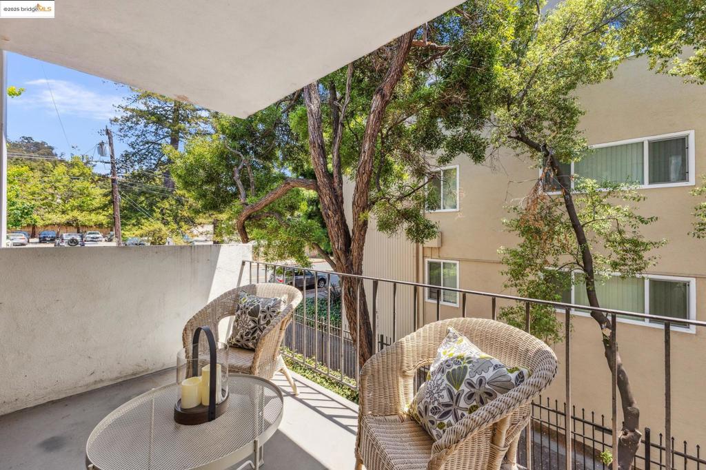 ELMWOOD - Residential Lease