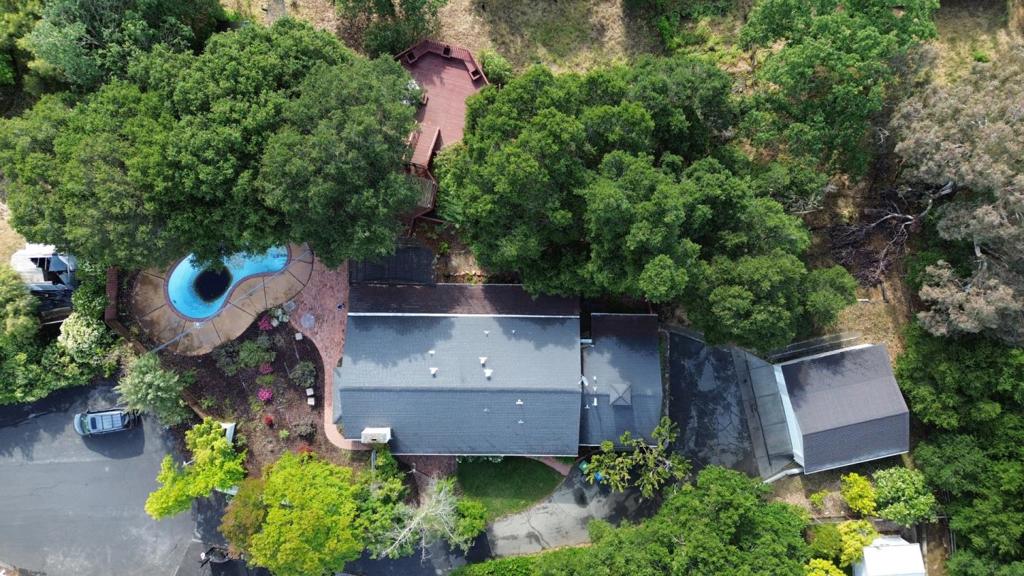 18627 Ambleside Lane