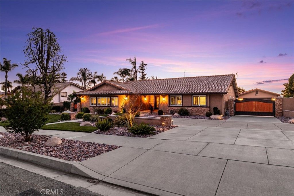 Photo of 2241 N Campus, Upland, CA 91784 (MLS # IV26057325)