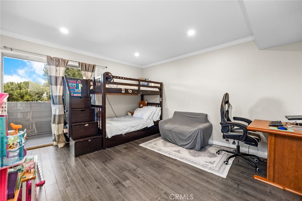 Lakeshore (LSHR) - Residential