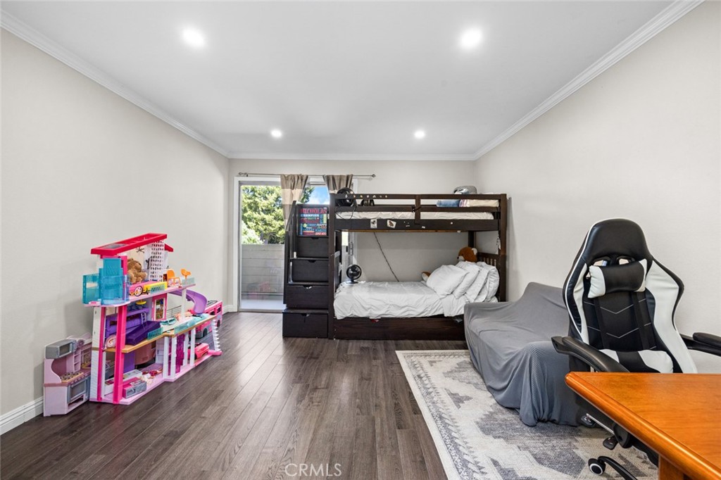 Lakeshore (LSHR) - Residential