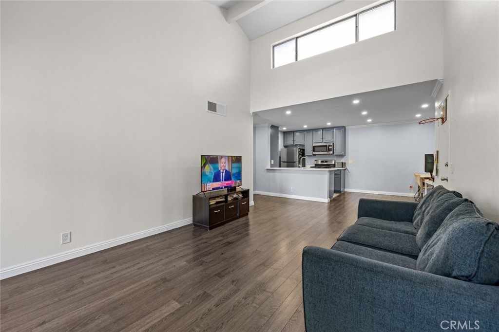 Lakeshore (LSHR) - Residential