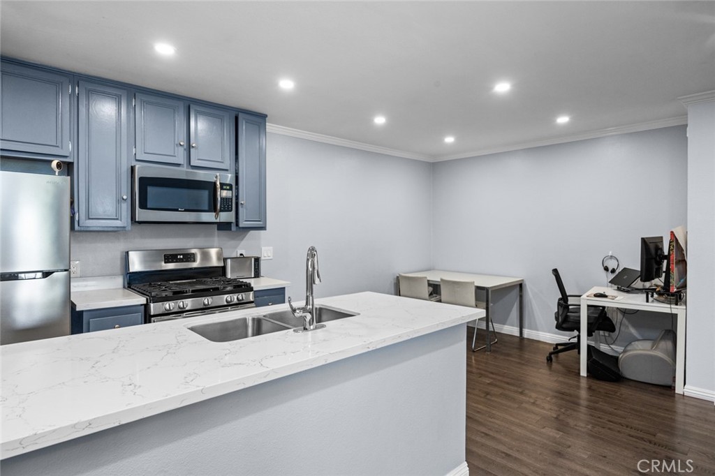 Lakeshore (LSHR) - Residential