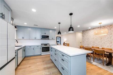 Tiny photo for 7112 Darnoch Way, West Hills, CA 91307 (MLS # SR26067844)