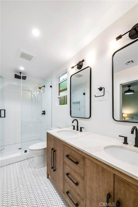 Tiny photo for 7112 Darnoch Way, West Hills, CA 91307 (MLS # SR26067844)