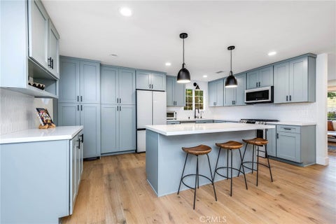 Tiny photo for 7112 Darnoch Way, West Hills, CA 91307 (MLS # SR26067844)