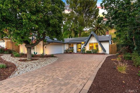 Tiny photo for 7112 Darnoch Way, West Hills, CA 91307 (MLS # SR26067844)