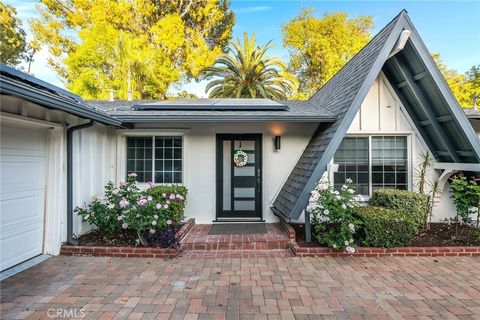 Tiny photo for 7112 Darnoch Way, West Hills, CA 91307 (MLS # SR26067844)