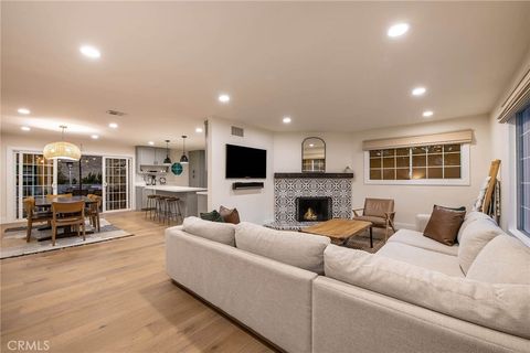 Tiny photo for 7112 Darnoch Way, West Hills, CA 91307 (MLS # SR26067844)