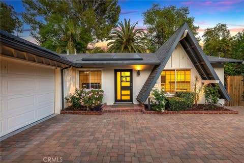 Tiny photo for 7112 Darnoch Way, West Hills, CA 91307 (MLS # SR26067844)