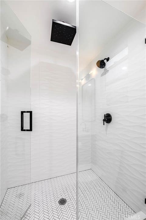 Tiny photo for 7112 Darnoch Way, West Hills, CA 91307 (MLS # SR26067844)