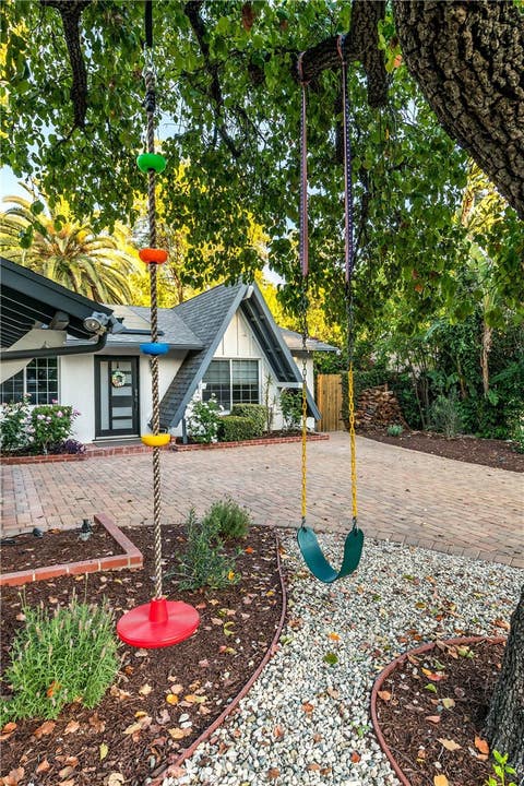 Tiny photo for 7112 Darnoch Way, West Hills, CA 91307 (MLS # SR26067844)