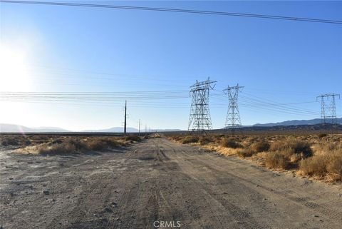 19300 Astoria Avenue Rosamond CA 93560