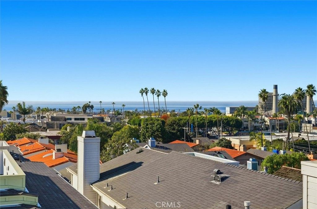 Photo of 617 N Irena Avenue #A, Redondo Beach, CA 90277 (MLS # SB25272985)
