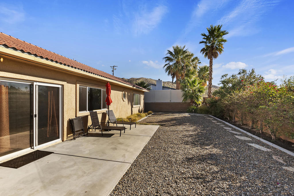 Vista Del Valle - Residential