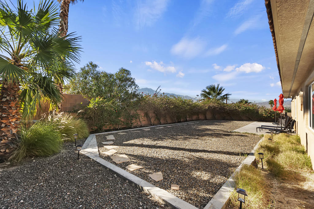 Vista Del Valle - Residential