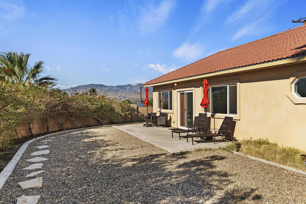 Vista Del Valle - Residential