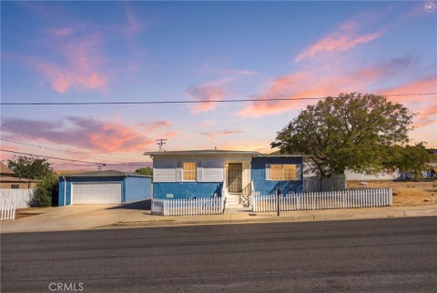 Photo of 103 Flint Street ST, Lake Elsinore, CA 92530 (MLS # IV26221532)