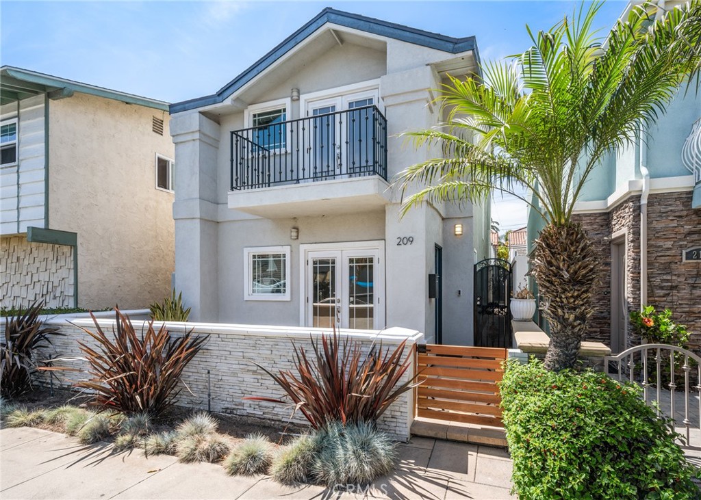 Embrace the essence of coastal living in this breathtaking Huntington Beach residence, ideally located just a short stroll from the beach, the renowned Huntington Beach Pier, and the vibrant Pacific City. This remarkable 3 bedrooms and 4 bathrooms, enhanced by central air conditioning and convenient in-home laundry.
The ocean views from the upper level are breath taking, while the open-concept kitchen flows effortlessly into a backyard—perfect for hosting gatherings. The expansive garage is thoughtfully designed with abundant storage, an EV charging station, and a workbench.
Perfectly suited for outdoor enthusiasts, this prime location immerses you in a lively beachside community filled with shopping, dining, and endless activities. Live the lifestyle you've always envisioned.
