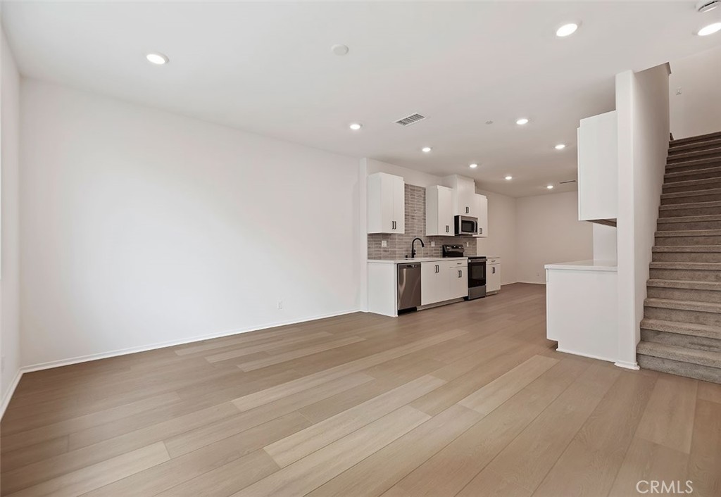 16121 Spicebush Lane