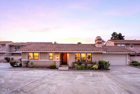 Photo of 1715 Compromise Line Road, Glendora, CA 91741 (MLS # P1-28870)