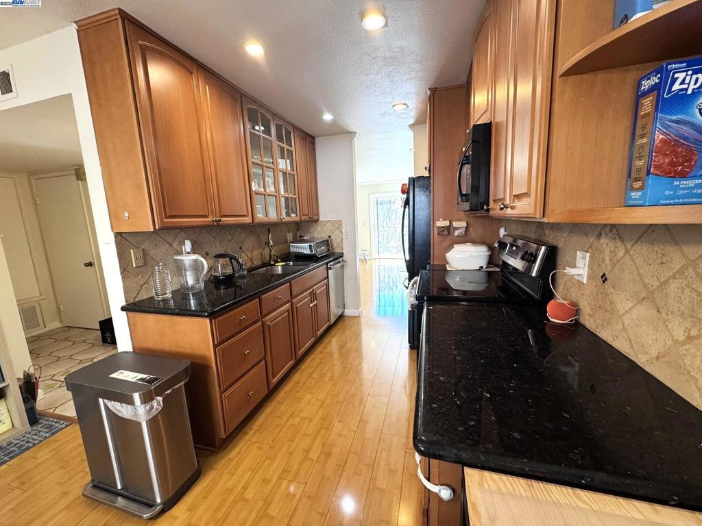CASTRO VALLEY - Residential