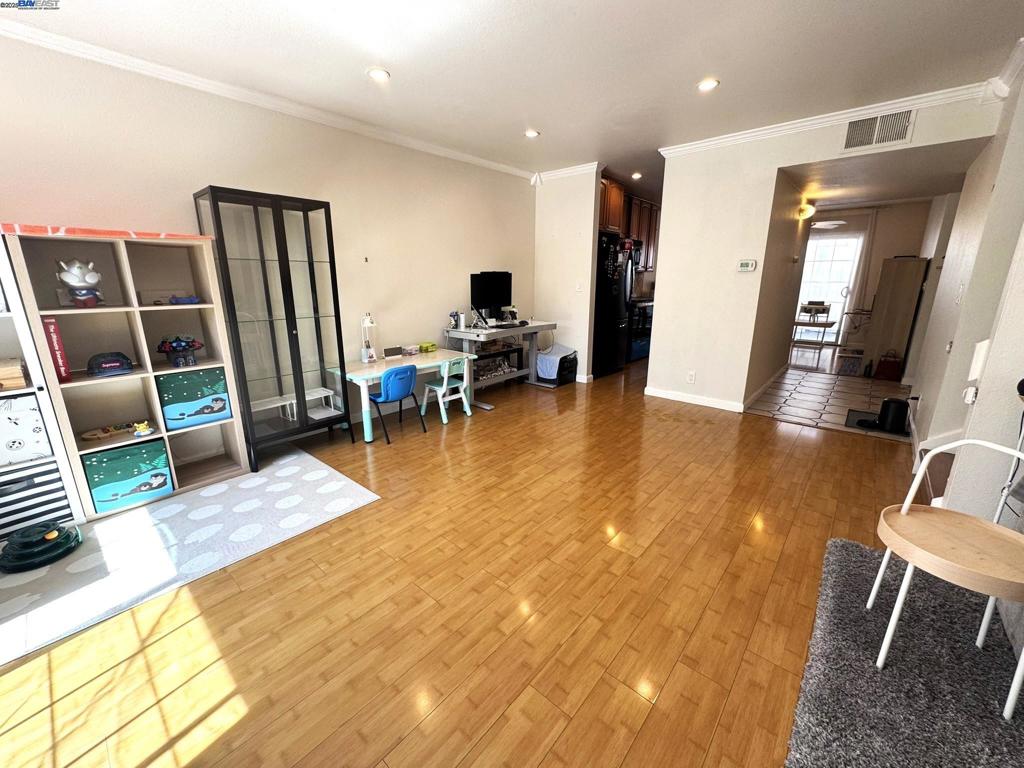 CASTRO VALLEY - Residential