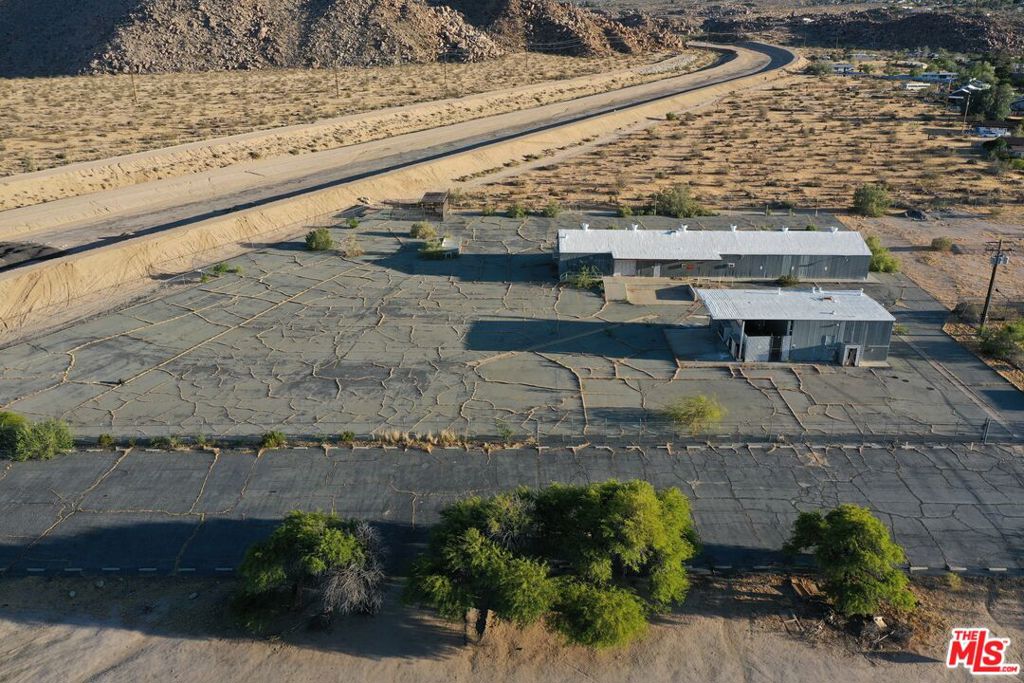 62147 Desert Air Road