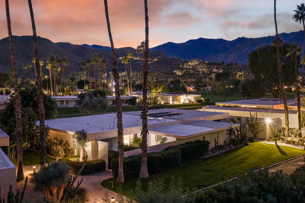 Photo of 170 Desert Lakes Drive, Palm Springs, CA 92264 (MLS # 219140237PS)