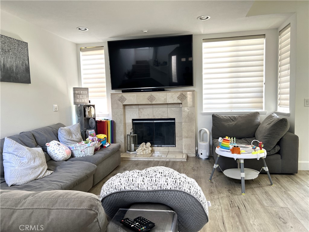 Windwards (WDW) - Residential Lease