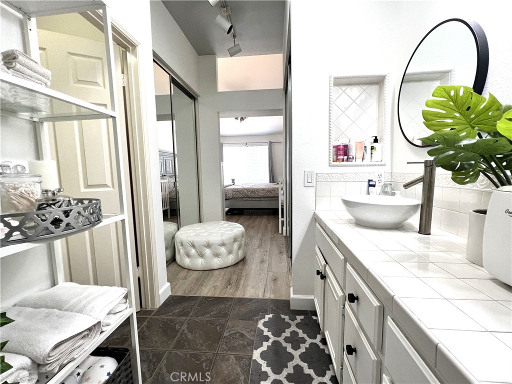 Windwards (WDW) - Residential Lease