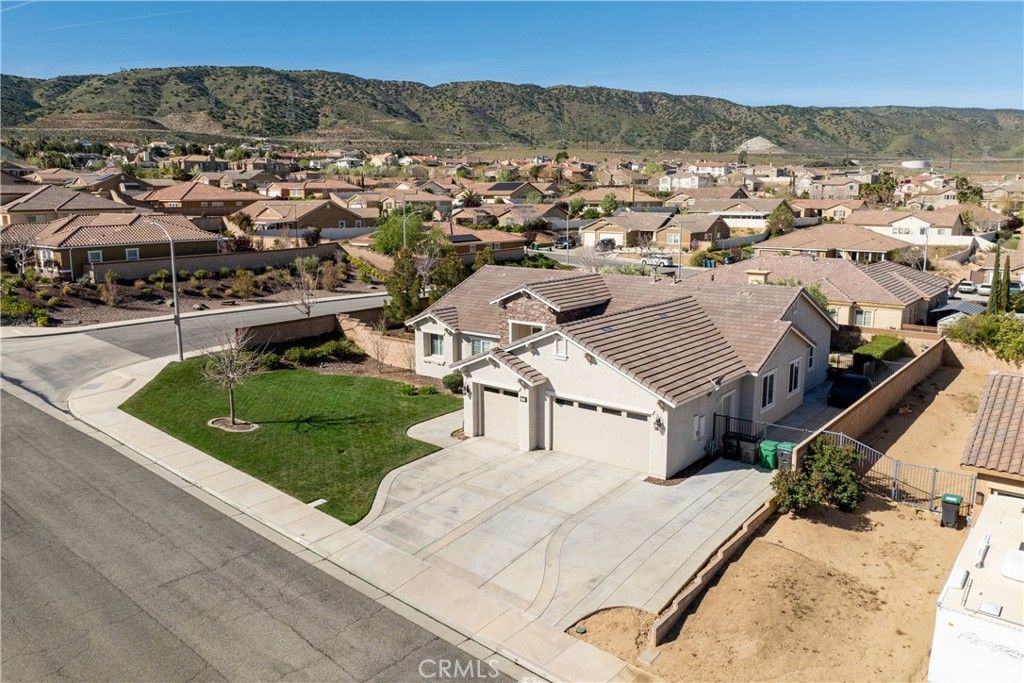 Photo of 41715 Chianti Court, Palmdale, CA 93551 (MLS # SR26063405)